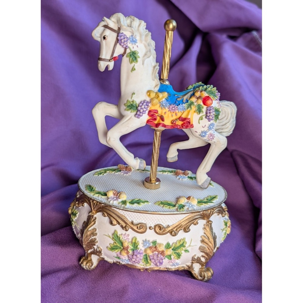 Carousel White Horse Music Box Goodbye Waltz Susan Enstrom Lillacs Porcelain 7"